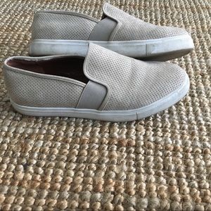 Steve Madden slip ons